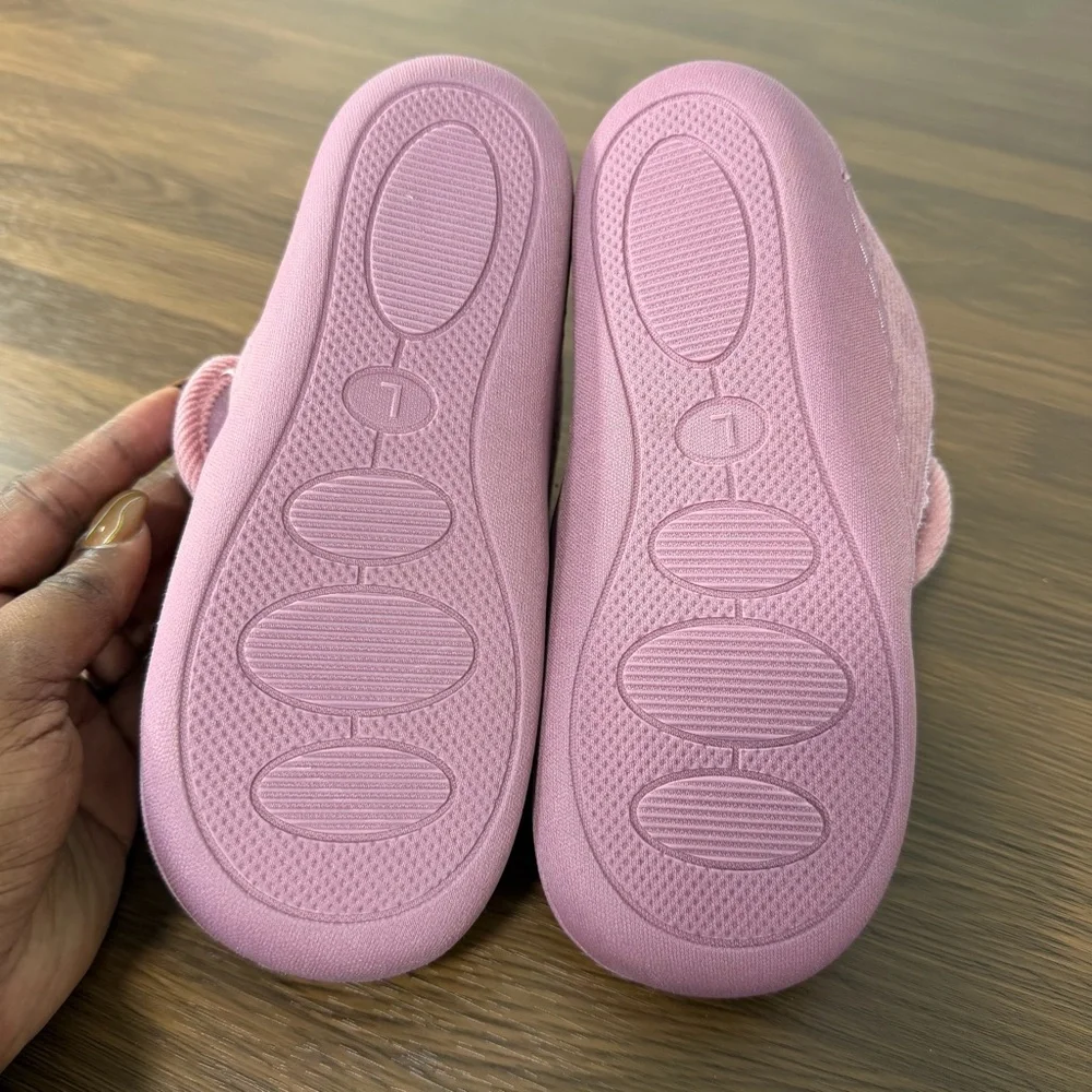 Livie & Luca Hug Rose Corduroy‎ Kids Slippers Size Large (12/13) NWOT